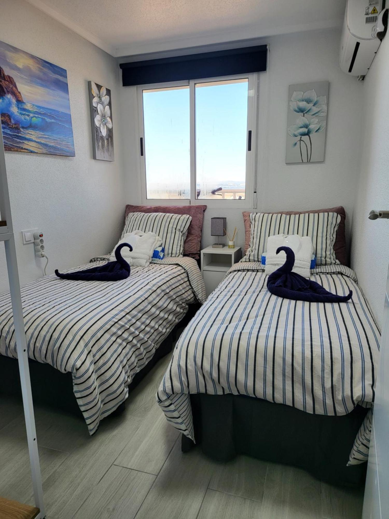 Appartement Skyline 21 à Torrevieja Extérieur photo